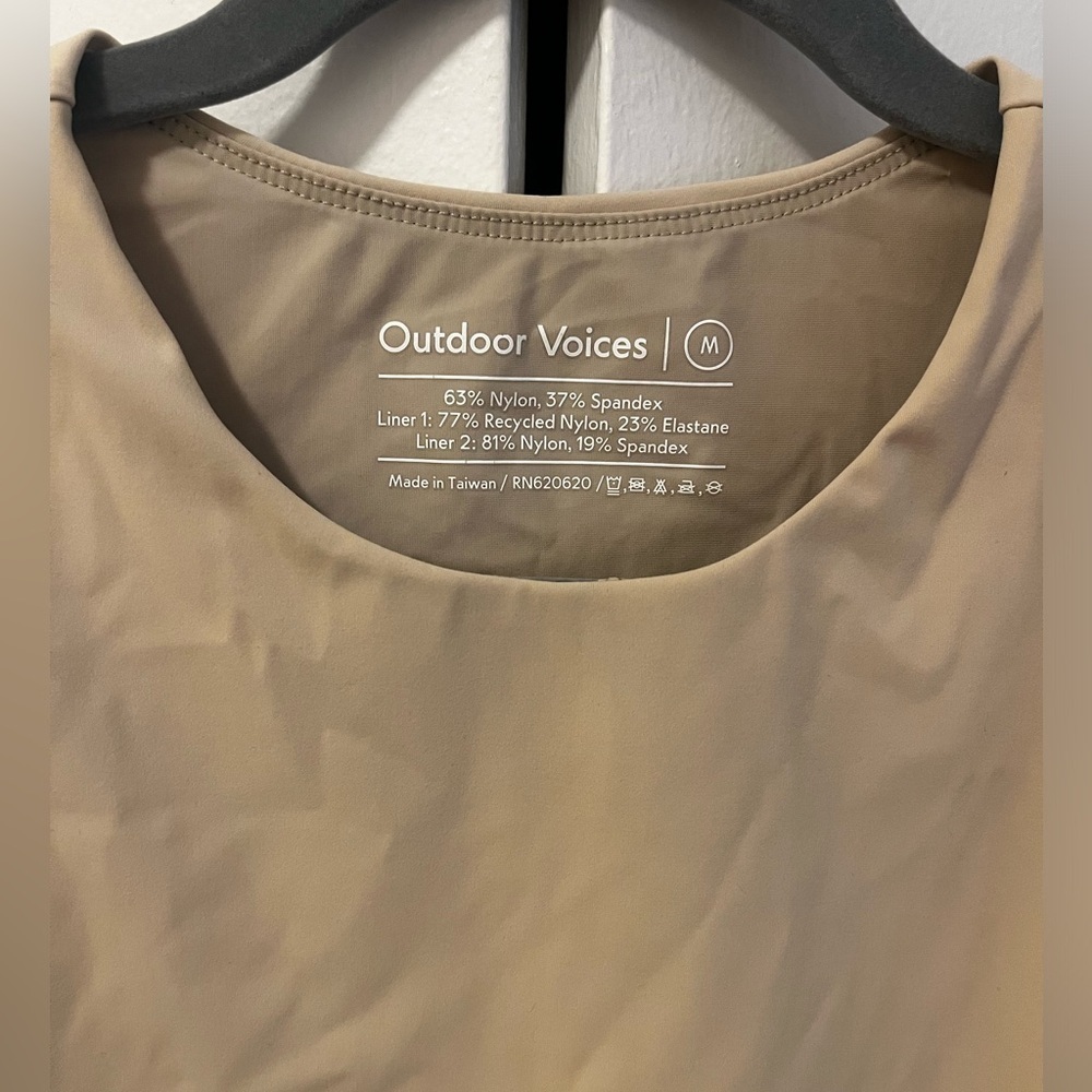 Outdoor Voices Zoom Crop Top - Picture 2 of 3